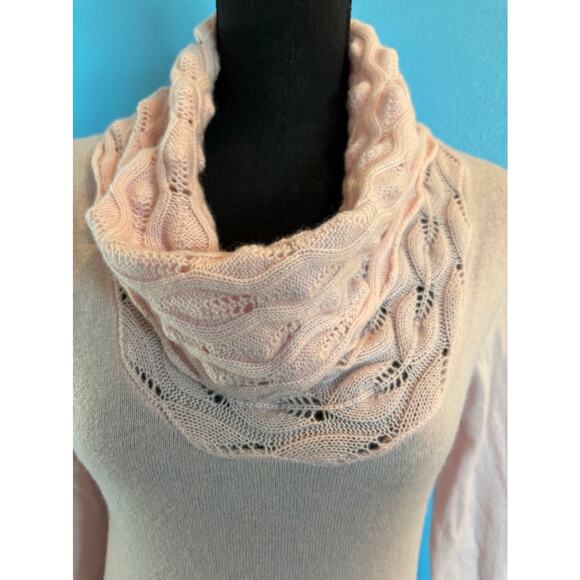 Katherine Kelly Pullover Sweater 100% Cashmere Crochet Cowl Neck Light Pink XS - Picture 4 of 5